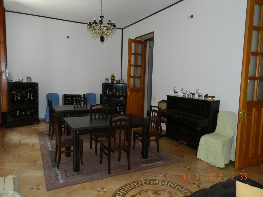 Room 404 Guest House Tbiliszi Kültér fotó