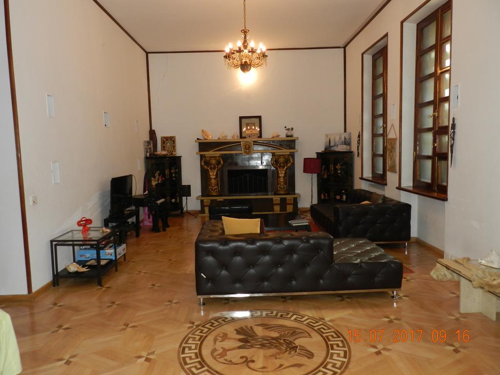 Room 404 Guest House Tbiliszi Kültér fotó
